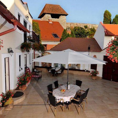 Bed and Breakfast Patria Panzio Eger Exterior foto
